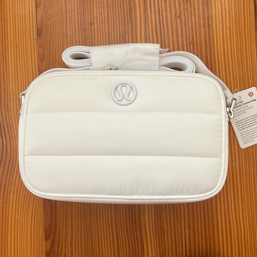 NWT Lululemon Wunder Puff Crossbody Camera Bag 2L White